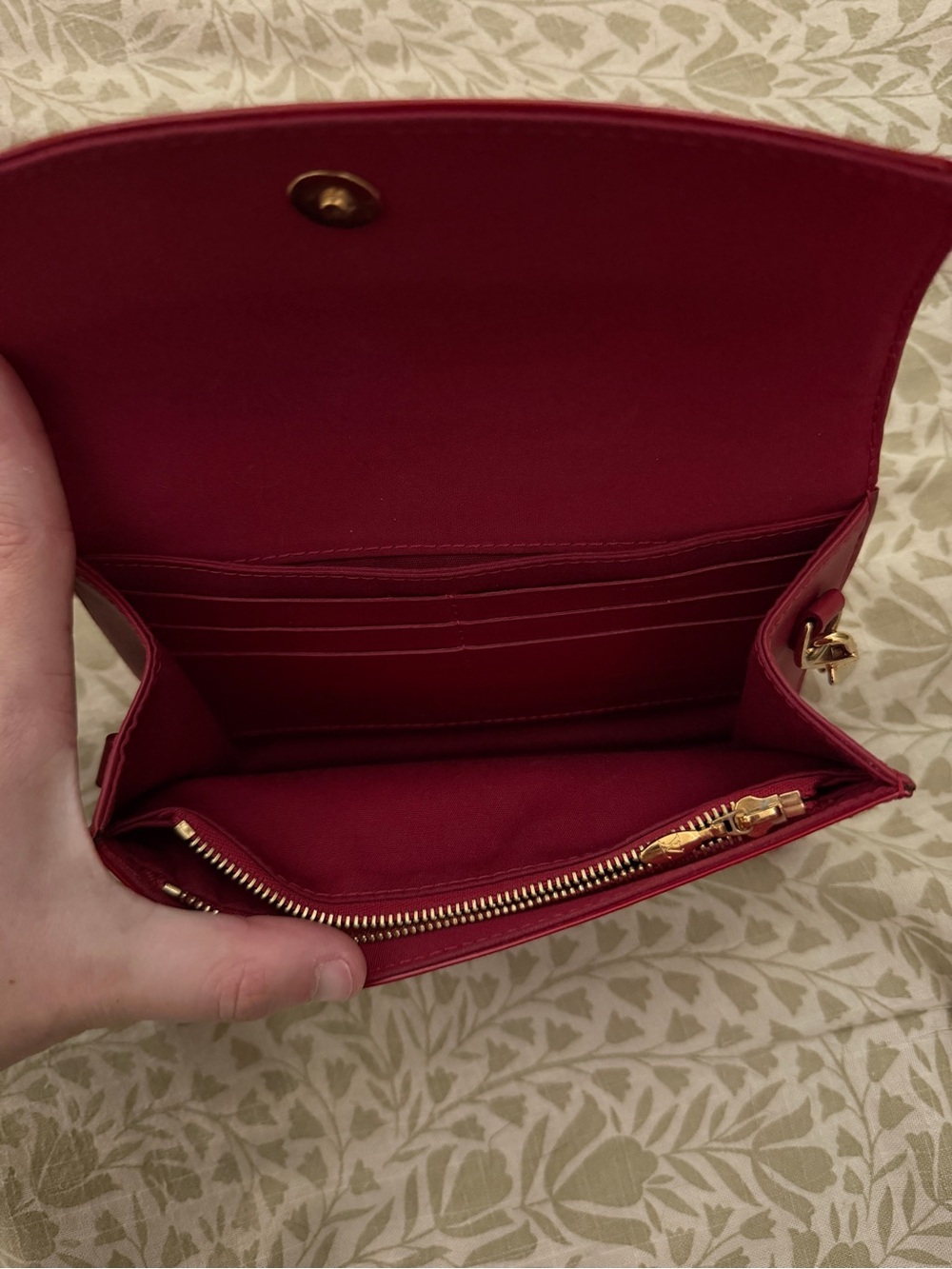Louis Vuitton Red Vernis Monogram Chain Wallet with Gold Hardware - Picture 9 of 16